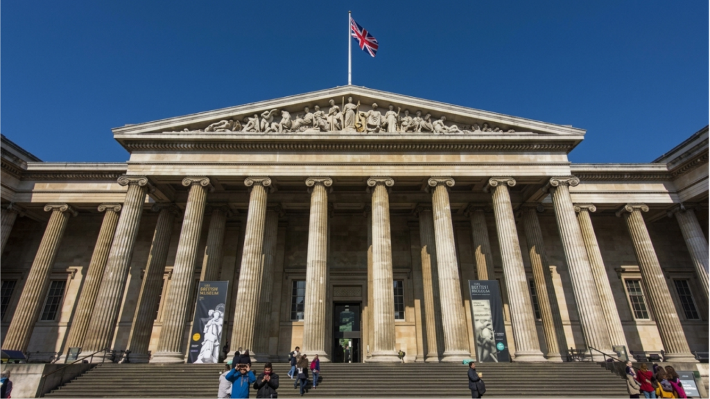 British Museum London exterior and entrance